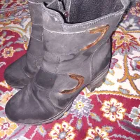 پوتین زنانه در حد نو کم کار سایز ۳۸