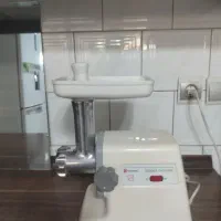 چرخ گو‌شت ناسیونال