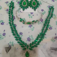 سرویس گردنبند گوشواره. دسبند