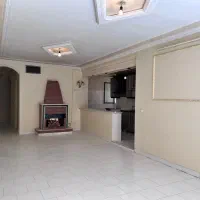 آپارتمان ۸۵ متری در میدان دانشگاه