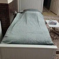 تخت خواب یک نفره