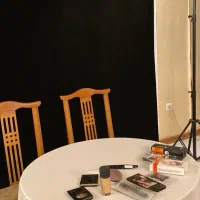 پرده کروماکی مخمل مشکی همراه با پایه و کیف پایه