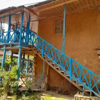 خانه سنتی دوخوابه در دل طبیعت