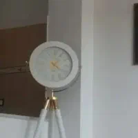 ساعت در حد نو سالم سالم بدون ایراد