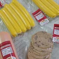 ژامبون گوشت و کالباس مرغ و قارچ