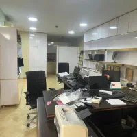 دفتر اداری اجاره ای در مرکز شهر و ساختمان بنام|اجارهٔ دفتر کار، اتاق اداری، مطب|اصفهان, درب کوشک|دیوار