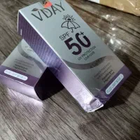 کرم دو منظوره ضد آفتاب و آرایشی اصل