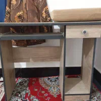 میز کامپیوتر در حد نو بخاطر کمبود جا
