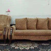 مبل راحتی در حد نو