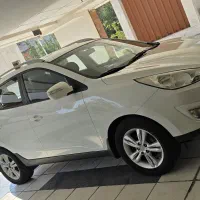 توسان ۲۰۱۰ بی رنگ