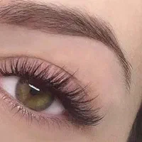 تخفیف ویژه اکستنشن مژه و لیفت ابرو فقط پول مواد