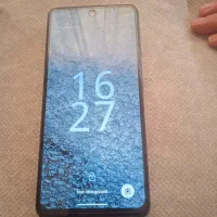 گوشی vocel-v2 درحد نو با کارتن وشارژ، اصلی