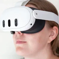 خدمات و نصب بازی متاکوئست