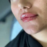 ژل لب|خدمات آرایشگری و زیبایی|اسلامشهر, شهرک مهدیه|دیوار