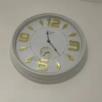 ساعت دیواری