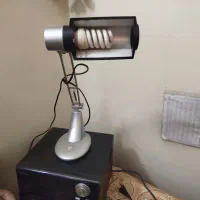 دو عدد چراغ مطالعه بفروش میرسد