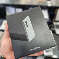 ZFOLD 6 آکبند موجود است