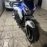 آپاچی 180 درحد