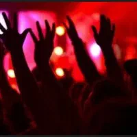 پذیرایی  در مهمانی