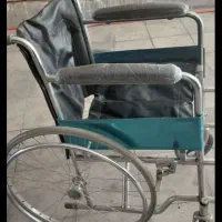 ویلچر تاشو درحد نو  ۵یا ۸بار استفاده شده
