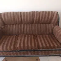 مبل سه نفره سالم و مرتب