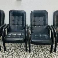 صندلی فلزی انتظار