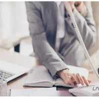 استخدام منشی خانم