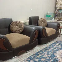 مبل ۷ نفره چرم با میز جلو مبلی ست چوبی
