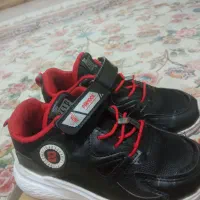 کتونی بچه|کیف، کفش، کمربند|رشت, نظری|دیوار