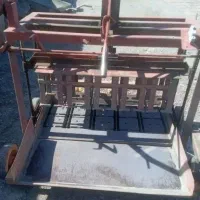 دستگاه بلوکه زنی ۵تایی درحد کم کار|ماشین‌آلات صنعتی|شاندیز, |دیوار