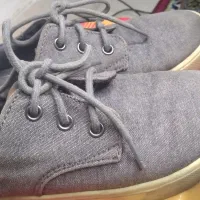 کفش و نیم‌بوت بچگانه  سایز ۲۹