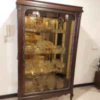 ویترین برنز کار شده  پایه آهویی  چوب راش|بوفه، ویترین، کنسول|تهران, فردوس|دیوار