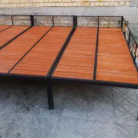 تخت آهنی چوبی
