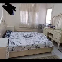 سرویس خواب در حد نو|تخت و سرویس خواب|قدس, شهر‌قدس|دیوار