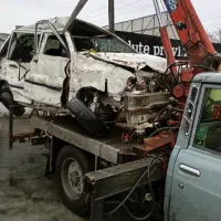 جرثقیل نیسانی به صورت شبانه روزی