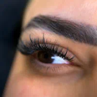 خدمات و آموزش اکستنشن مژه و لیفت مژه ابرو|خدمات آرایشگری و زیبایی|رشت, گلسار|دیوار