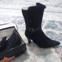 پوتین خارجیه از اونور اومده جنسش خوبه.کتونی نو