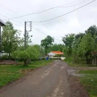 ۳۰۰ متر زمین مسکونی با امکانات