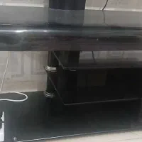 میز تلویزیون شیشه ای