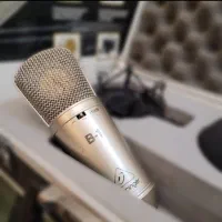 میکروفون استودیویی Behringer B-1 در حد نو