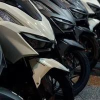 اقساط ۲۰ ماهه گلگسی کلیک CL ۱۶۰ نیرو موتور فول|موتورسیکلت|تهران, دروازه شمیران|دیوار