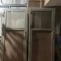دو عدد درب آلمینیومی قدیمی سنگین