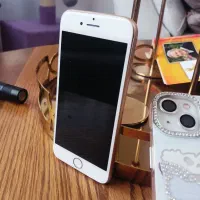 آیفون ۸،رزگلد ۲۵۶