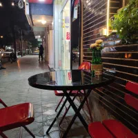 باریستا دختر شیفت عصر