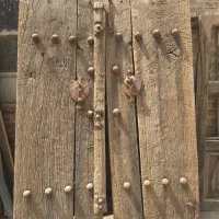 درب ورودی قدیمی