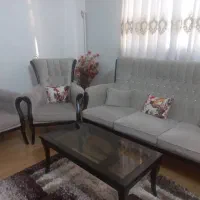 یک دست مبل ۷نفر به همراه میزنهار خوری ۶نفره|مبلمان خانگی و میز عسلی|تهران, قاسم‌آباد|دیوار