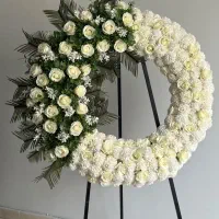 اجاره تاج گل مصنوعی برای مناسبت های ترحیم/ختم/ جشن|خدمات پذیرایی، مراسم|تهران, میدان ولیعصر|دیوار