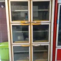 یخچال ویترینی ایستاده و فریزر مغازه