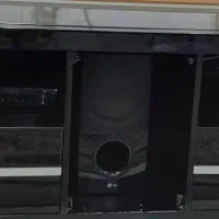 میز تلویزیون شیشه ای و چوبی خم