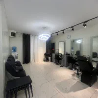 اجاره صندلی و تخت در سالن زیبایی